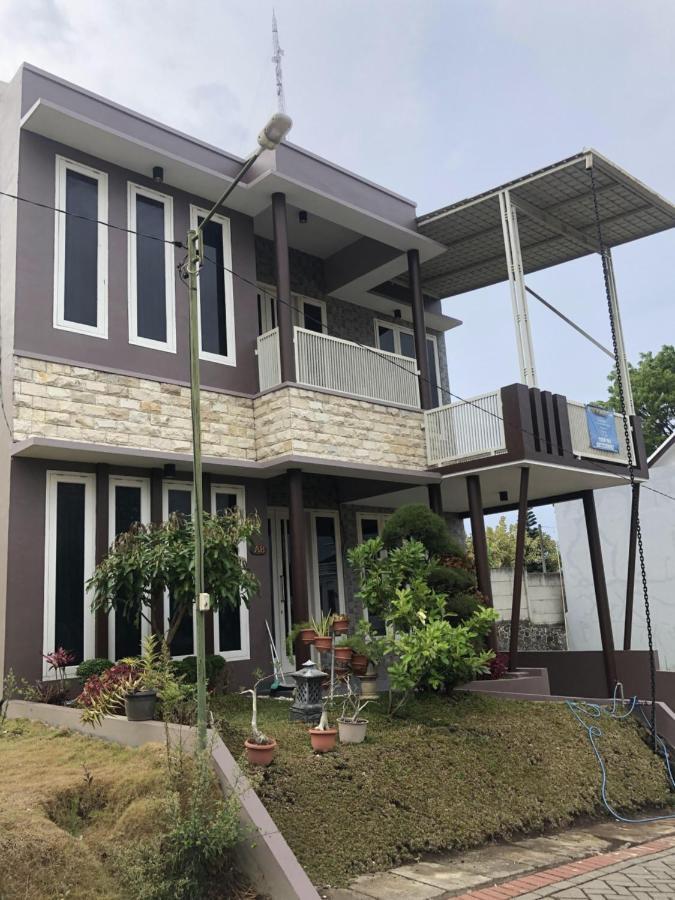 Villa Kusuma Hill A8 Batu  Exterior foto