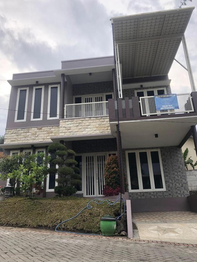 Villa Kusuma Hill A8 Batu  Exterior foto