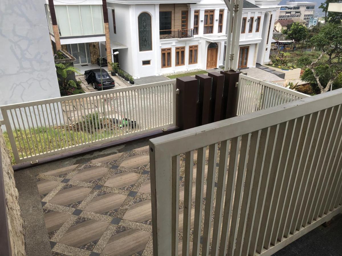 Villa Kusuma Hill A8 Batu  Exterior foto